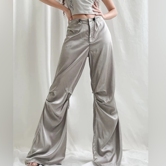 Heather Grey Silver Wide Satin Pant With Adjustable Cinch Ties - Picture 5 of 8